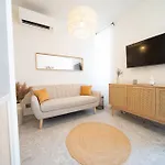 Coastal Serenity アパート ザダル